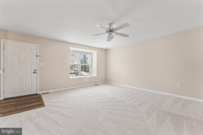 Building Photo - 209 Ilona Ct