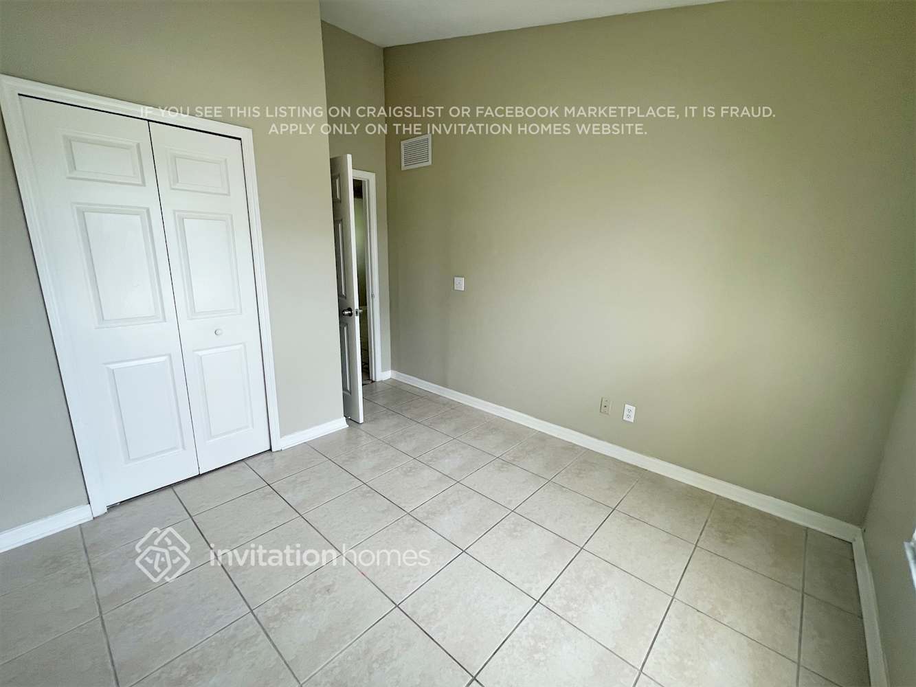Building Photo - 813 SW 10th Pl