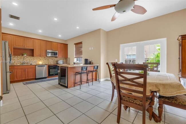 Building Photo - 8612 Buckskin Manor