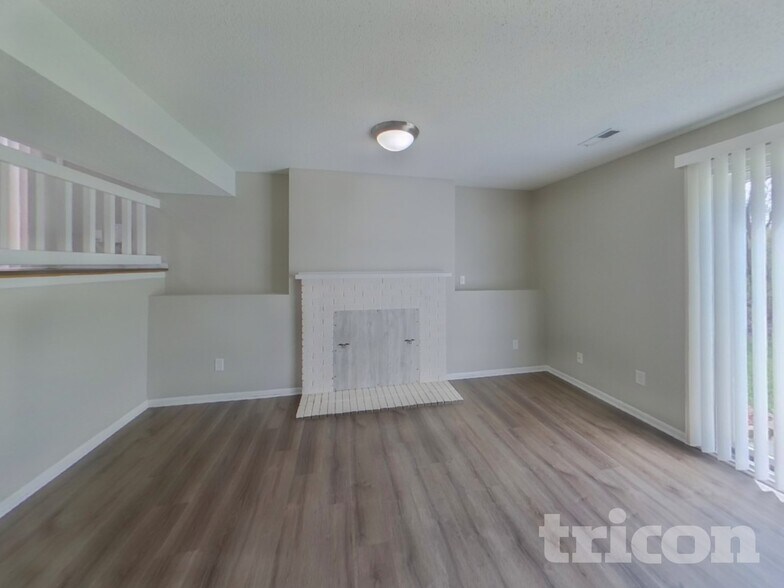 Building Photo - 1444 Willow Creek Ln