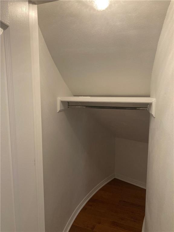 Building Photo - 420 E New Hope Rd