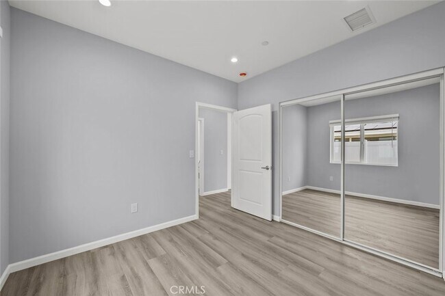 Building Photo - 15834 Eccles St