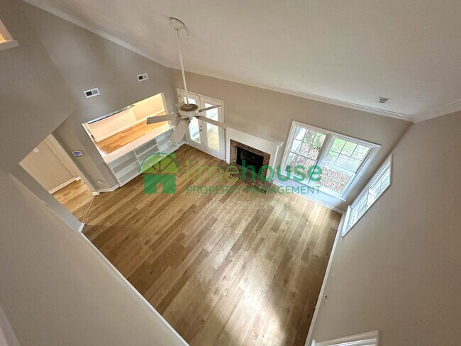 Building Photo - 2849 Crossings Dr