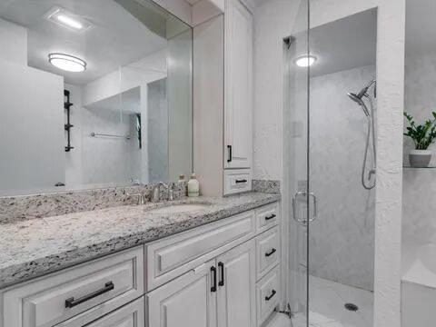 Building Photo - 20851 Boca Ridge Dr N