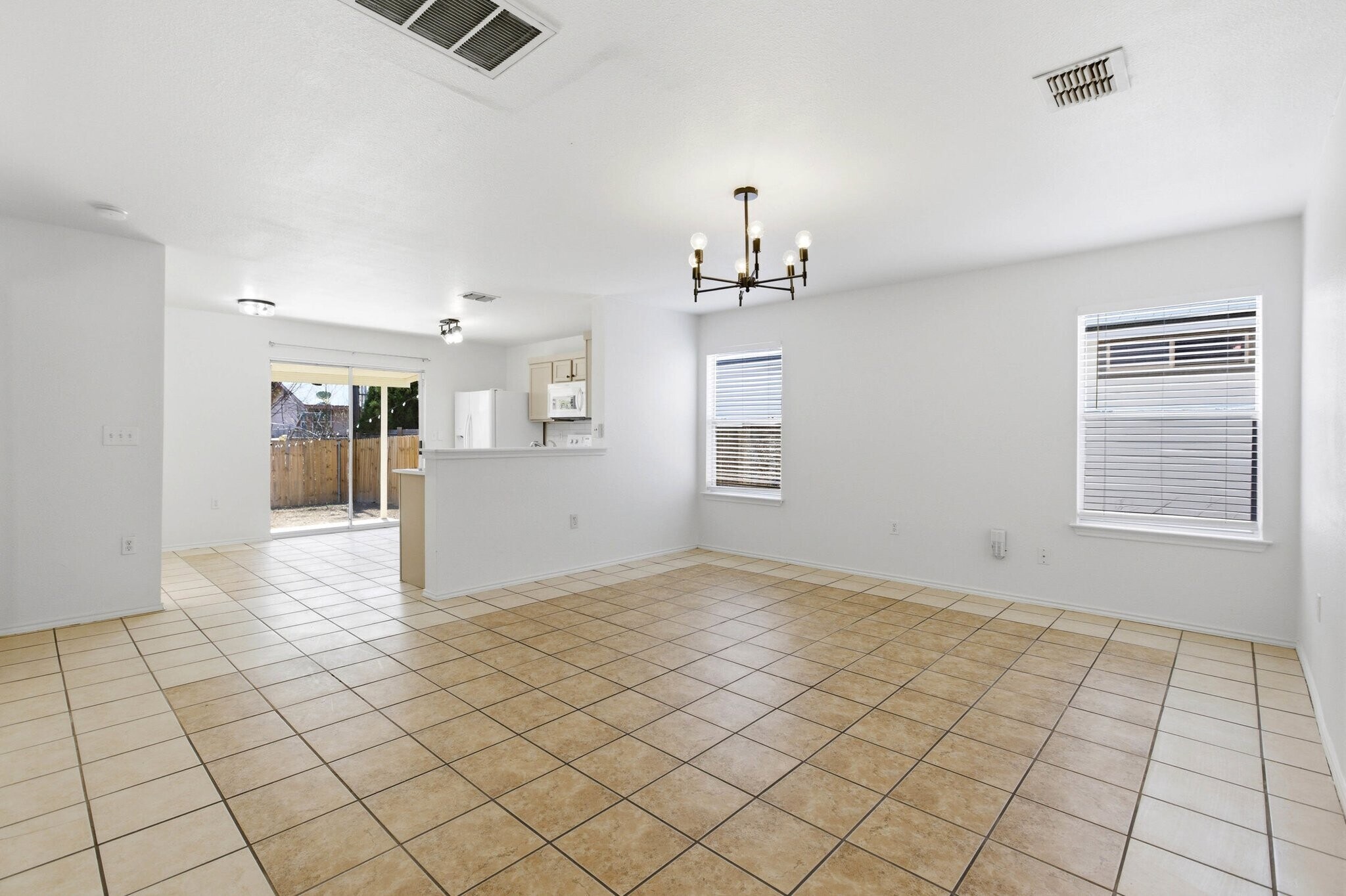 Building Photo - 6611 Walnut Valley Dr