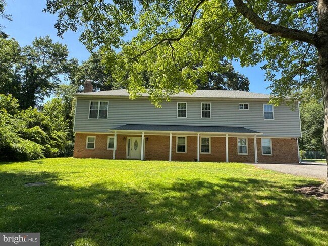 Building Photo - 7078 Token Valley Rd
