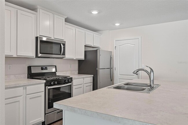 Building Photo - 657 Grand Reserve Dr