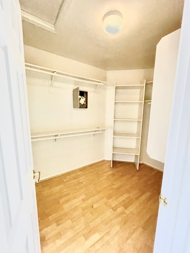 Building Photo - 8755 W Las Palmaritas Dr
