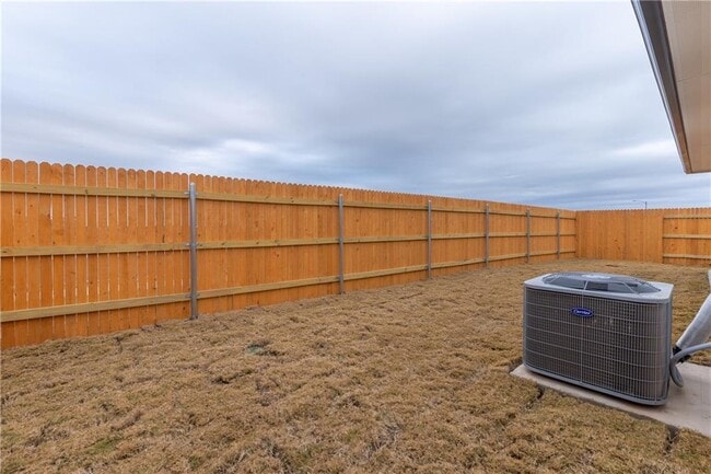 Building Photo - 612 Roaring Fork Ln