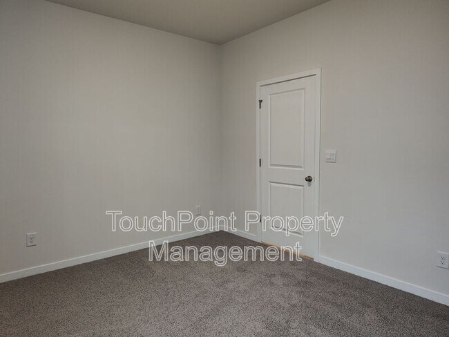 Building Photo - 12028 Zazu Wy