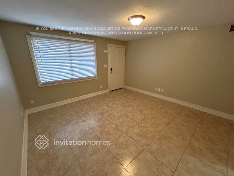 Building Photo - 15218 N 38th St