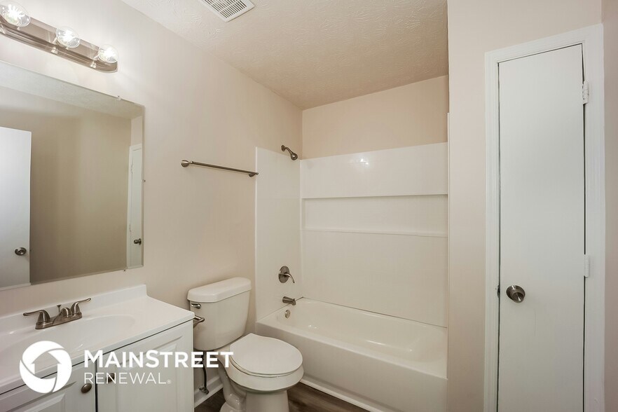 Building Photo - 380 Fleming Ct