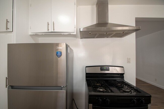 Interior Photo - 12807-13