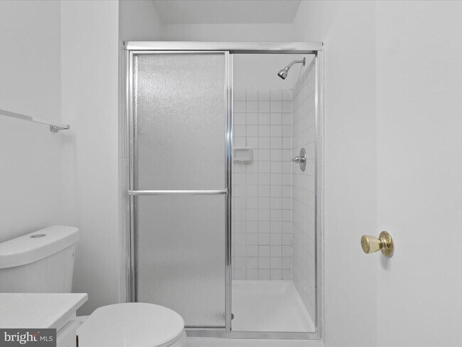 Building Photo - 5513 Ridgeton Hill Ct