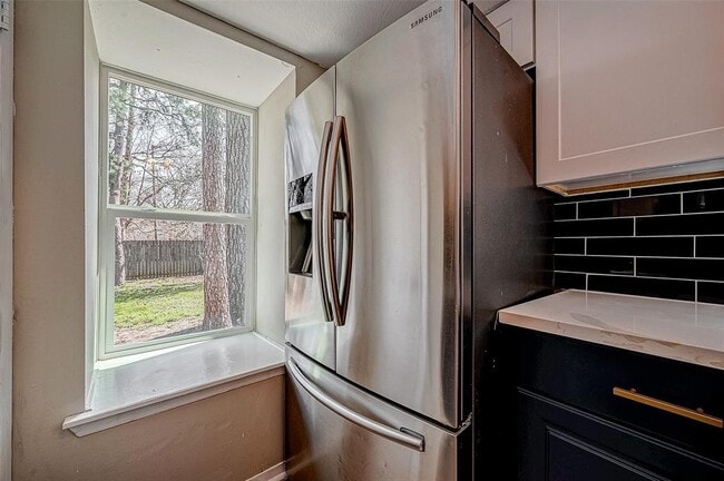 Building Photo - 3422 Deer Valley Dr