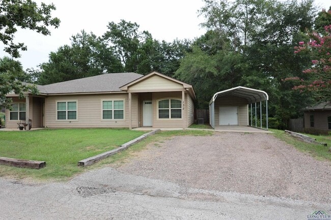 Building Photo - 111 Summer Creek Dr