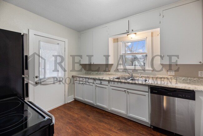 Building Photo - 1119 S Lulu St