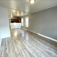 Building Photo - 578 Carroll Ave