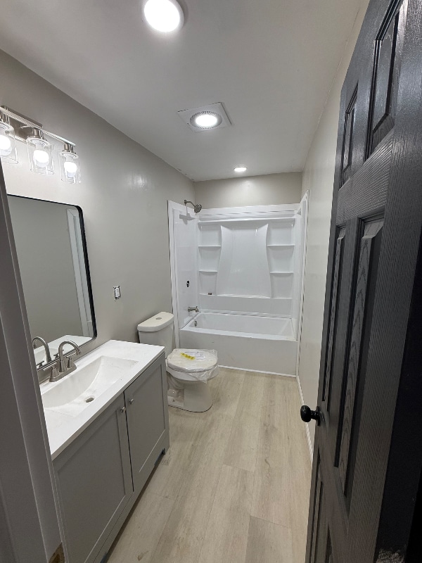 Building Photo - 1602 Knapp Ave