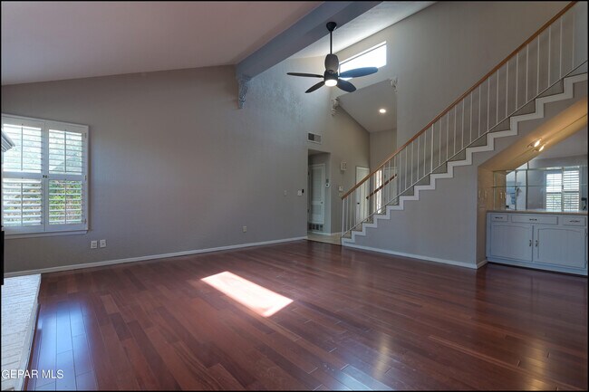 Building Photo - 601 Firedale Ln