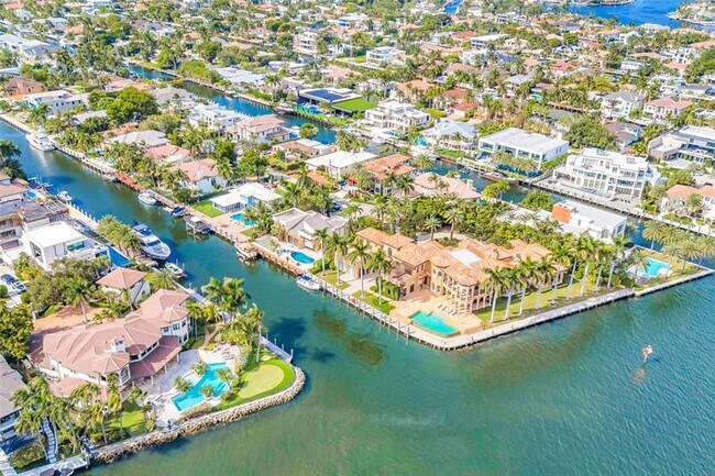 Building Photo - 2626 Castilla Isle