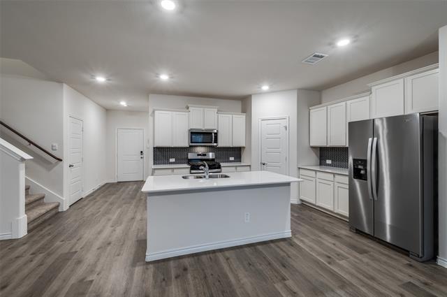 Building Photo - 9813 Autumn Leaves Ln