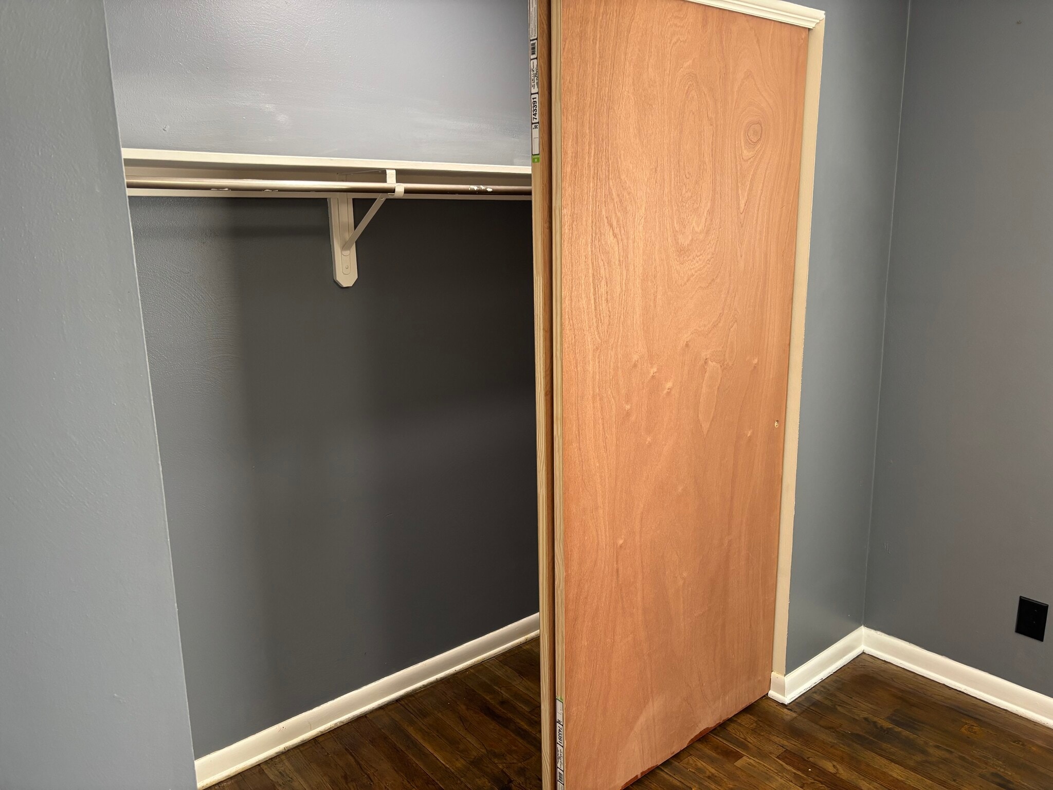 Big closets - 1416 Henley Rd