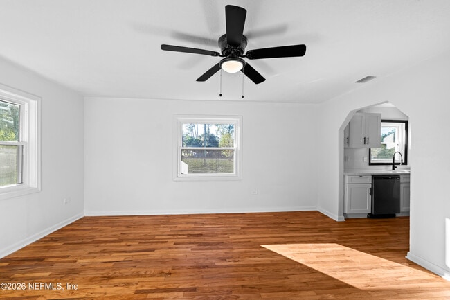 Building Photo - 2389 Hilly Rd