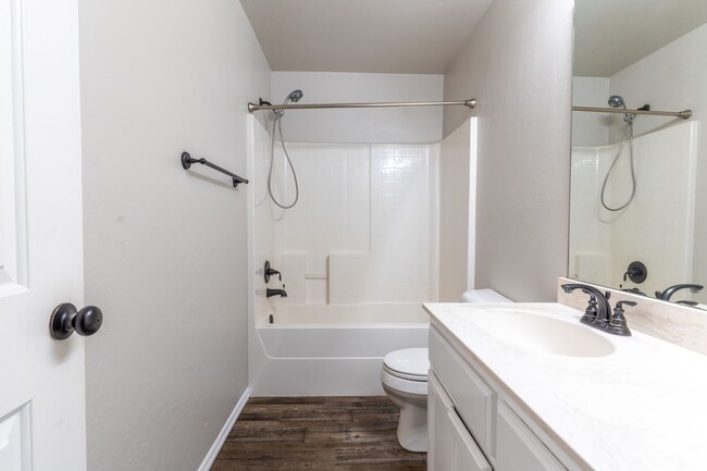 Building Photo - Rent to Own in Edmond!