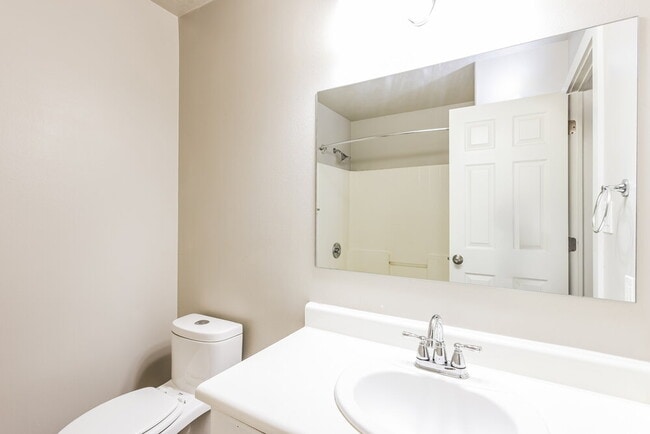 Building Photo - 3056 W 1010 N