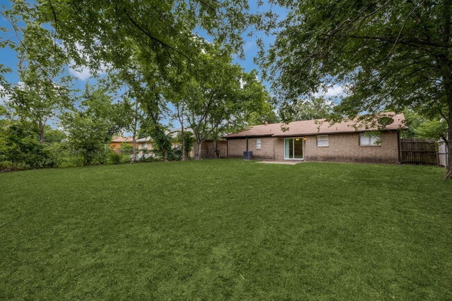 Building Photo - Comfortable & Stylish 3-Bedroom Home in Grand Prairie