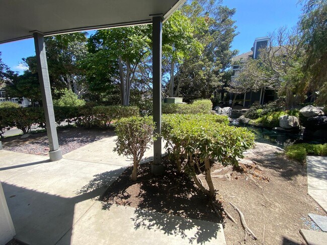 Building Photo - Completely Remodeled 2 Bedroom, 2 Bathroom...