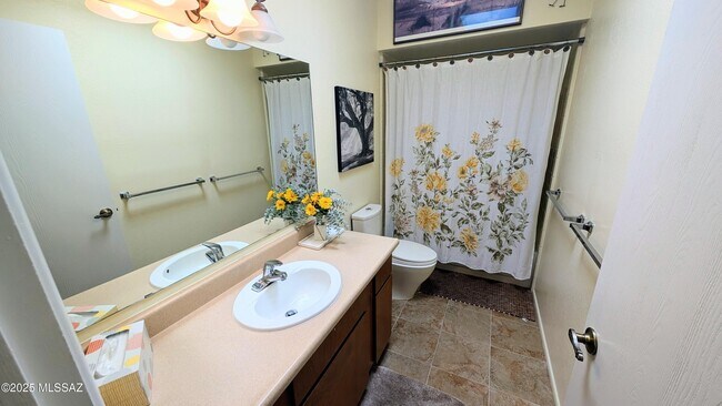 Building Photo - 5085 N Camino Del Lazo
