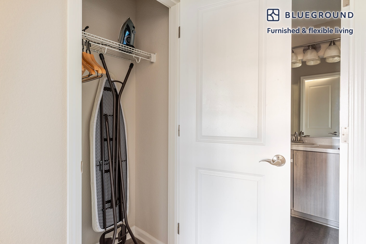 Building Photo - 5684 Bay St