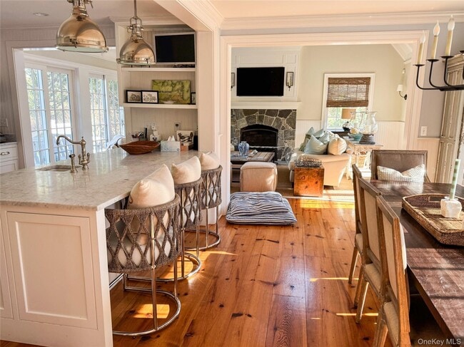 Building Photo - 112 Central Ave