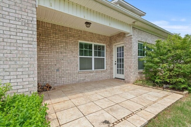 Building Photo - 288 Big Oak Ln