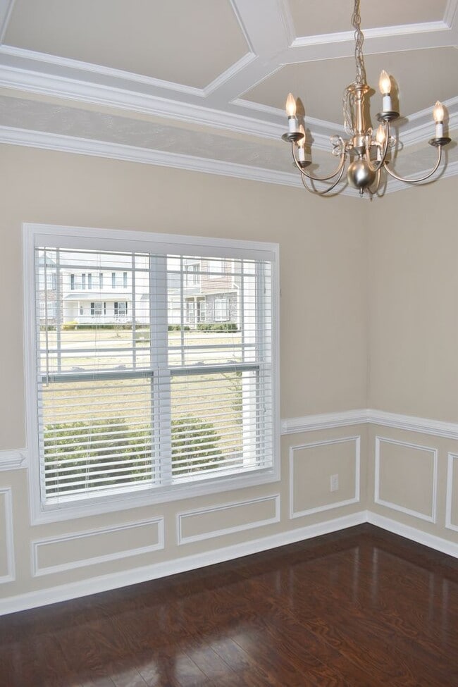 Building Photo - 3 bed 2.5 Bath Minutes from Lillington