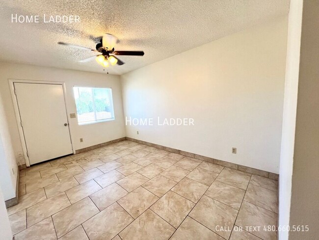 Building Photo - Two-Bedroom Apartment for Comfortable Livi...