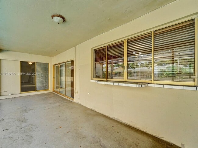 Building Photo - 7231 NW 20th St