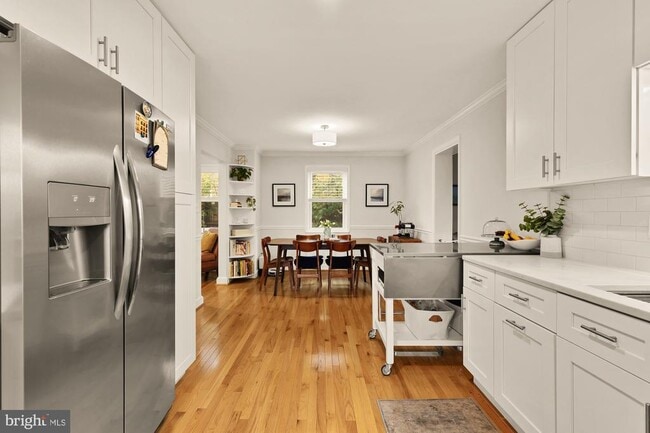 Building Photo - 11612 Galt Ave