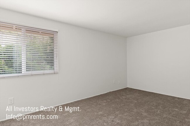 Building Photo - 4219 Avati Dr