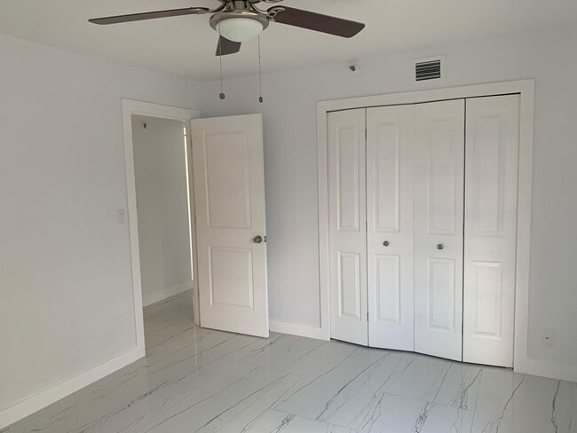 Building Photo - 2786 Tennis Club Dr