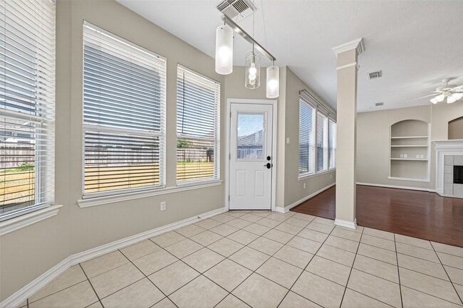 Building Photo - 12414 Montebello Manor Ln