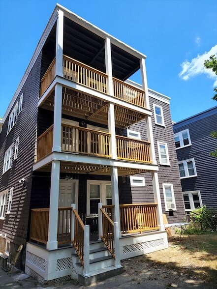 Building Photo - 9 Bailey St