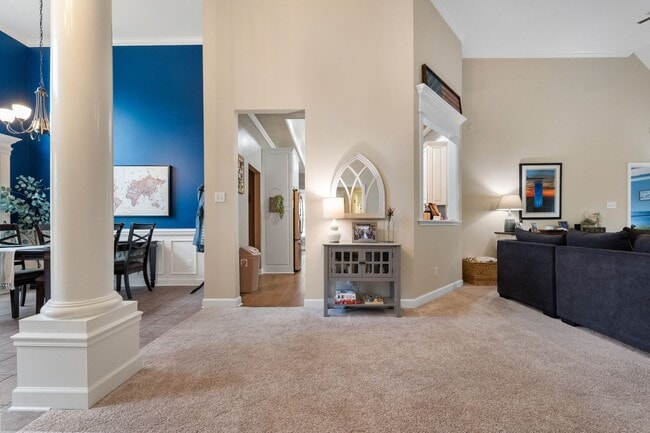 Building Photo - Wonderful Sherwood Home