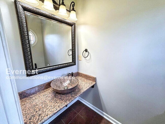 Building Photo - 3567 Montwood Ct