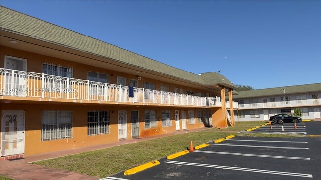 Building Photo - 251 NW 177th St