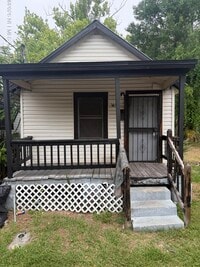 Building Photo - 1649 State St W