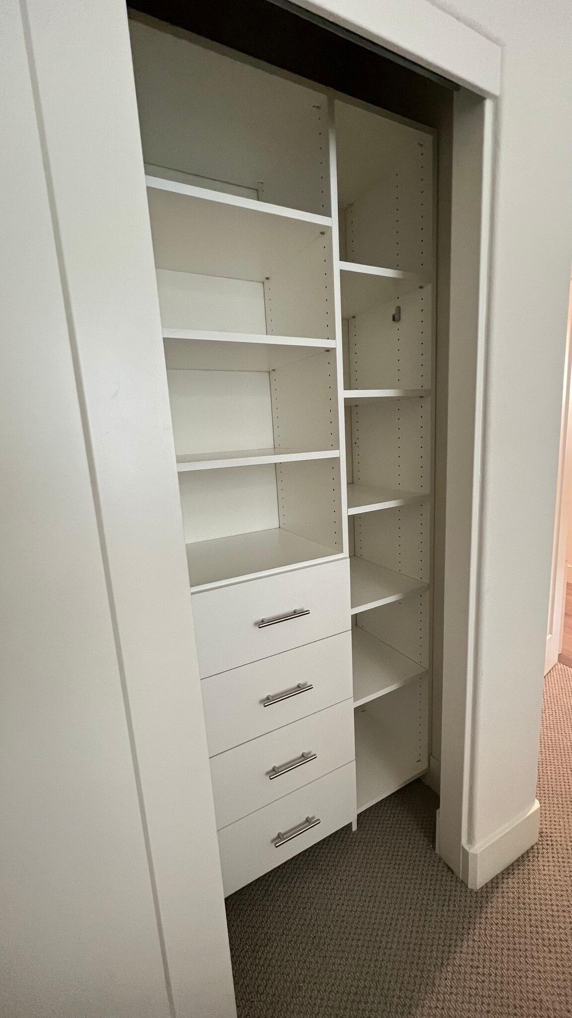 Building Photo - 45079 Insight St