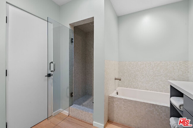 Building Photo - 10134 Angelo View Dr